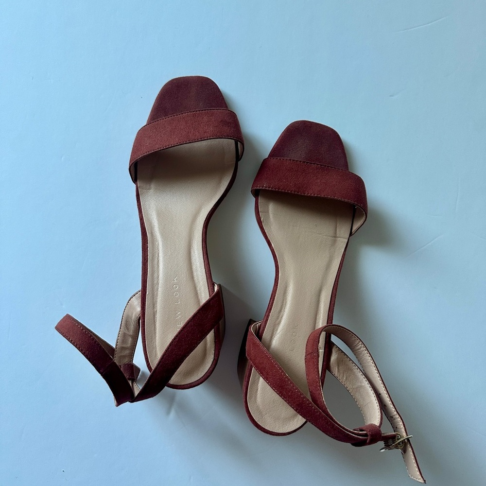 Elegant Burgundy Strappy Block Heel Sandals